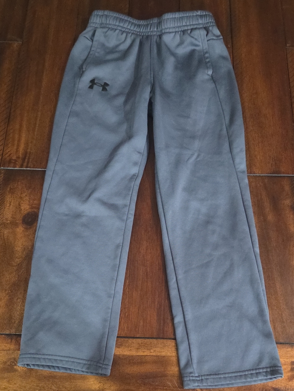 Under Armour youth med Charcoal Gray Athletic Joggers